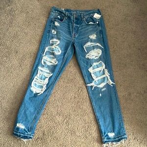 American Eagle Tomgirl Style Patched Sistressed Jeans Size 6